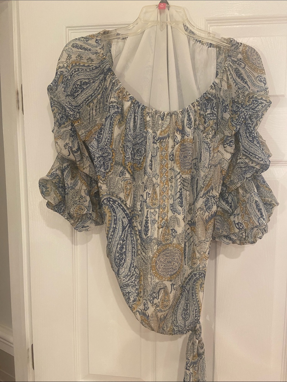 Vince Camuto Paisley Tie-Front Puff Sleeve Blouse in Blue & Gold